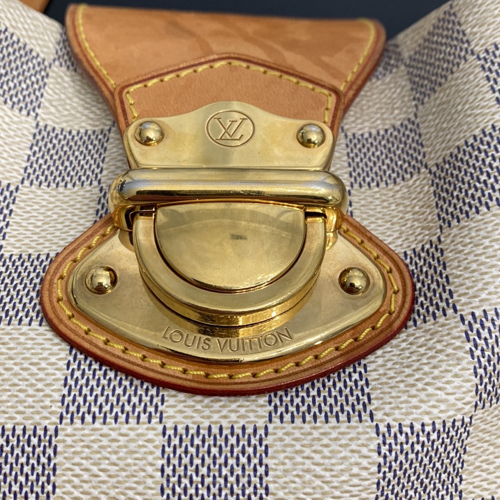 Louis Vuitton White Damier Shoulder Bag - Picture 10 of 16